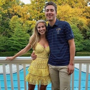 Meet your Posher, Caroline